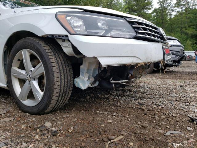 Photo 9 from auction – 2016 VOLKSWAGEN PASSAT S with VIN 1VWAT7A36GC041445