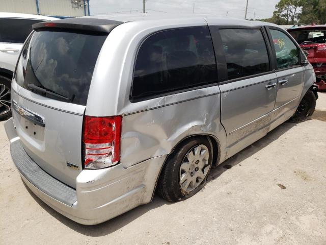 Photo 4 from auction – 2008 CHRYSLER TOWN & COU with VIN 2A8HR44H88R606799