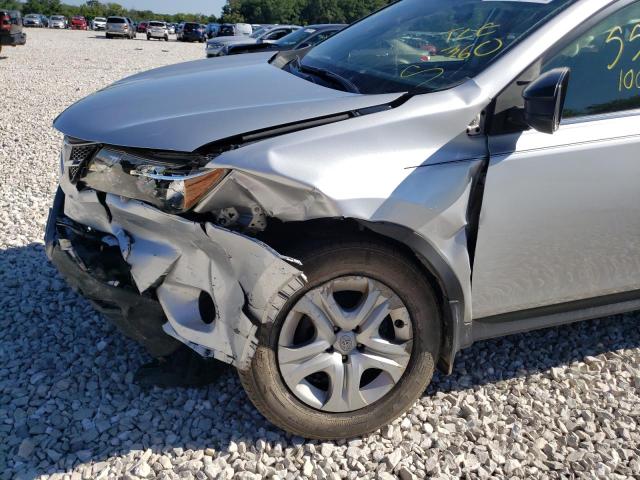 Photo 9 from auction – 2015 TOYOTA RAV4 LE with VIN JTMBFREV3FD096059