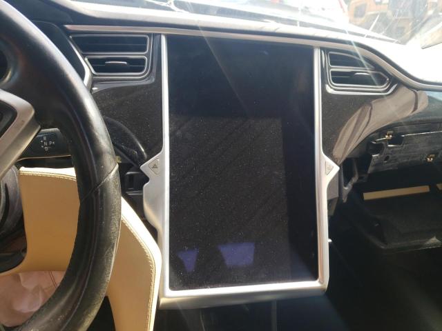 Photo 9 from auction – 2016 TESLA MODEL S with VIN 5YJSA1E26GF121911