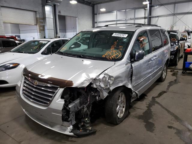 Photo 2 from auction – 2010 CHRYSLER TOWN & COU with VIN 2A4RR5D18AR361541