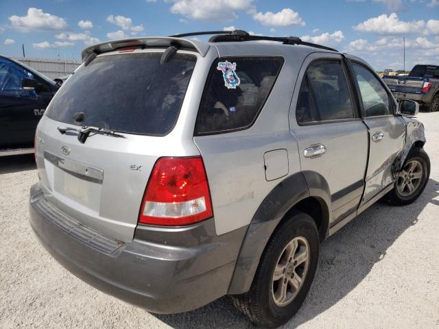 Photo 4 from auction – 2004 KIA SORENTO EX with VIN KNDJD733245239694