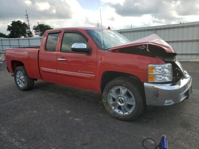 CHEVROLET SILVERADO 2013 with VIN 1GCRCSE06DZ383883 - Photo from auction