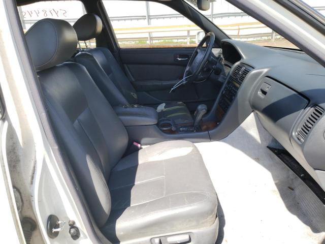 Photo 5 from auction – 1992 LEXUS LS 400 with VIN JT8UF11E4N0125511