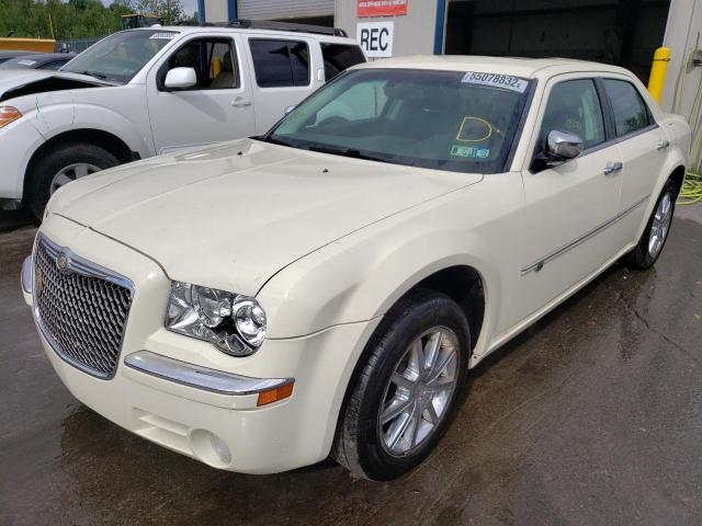 Фото 2 с аукциона – 2010 CHRYSLER 300C с VIN 2C3CK6CT5AH115517