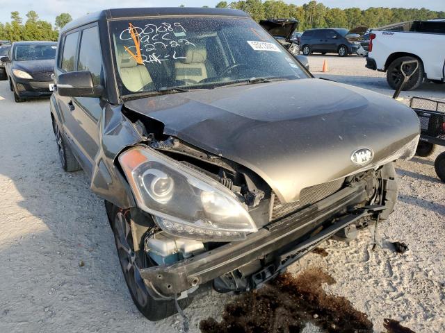 KIA SOUL + 2013 with VIN KNDJT2A61D7547477 - Photo from auction