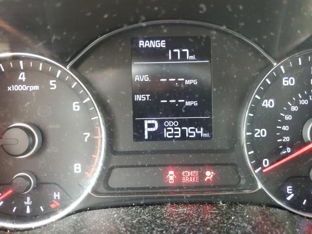 Photo 8 from auction – 2014 KIA FORTE LX with VIN KNAFX4A60E5061503