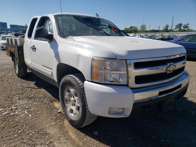 CHEVROLET SILVERADO 2011 with VIN 1GCRCSE00BZ261159 - Photo from auction
