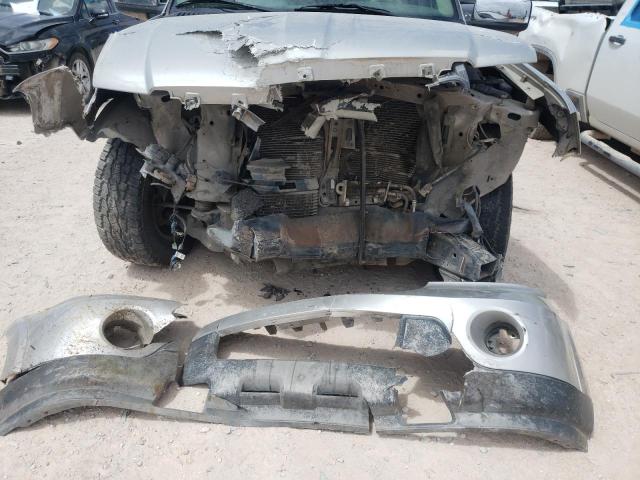 Photo 9 from auction – 2004 LINCOLN NAVIGATOR with VIN 5LMFU27R44LJ36157