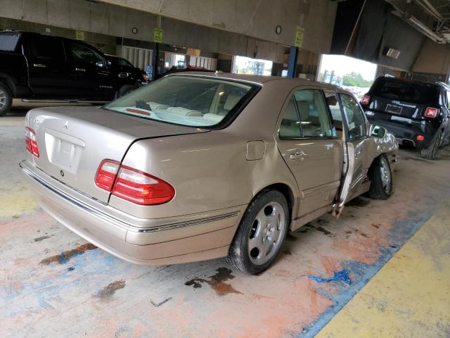 Photo 4 from auction – 2000 MERCEDES-BENZ E 430 with VIN WDBJF83J3YX035784