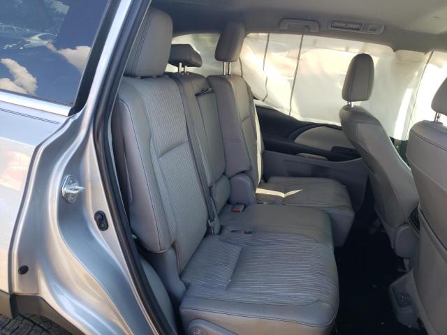 Photo 6 from auction – 2015 TOYOTA HIGHLANDER with VIN 5TDBKRFH7FS188784