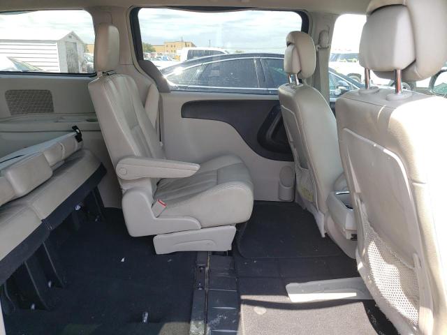 Photo 6 from auction – 2014 CHRYSLER TOWN & COU with VIN 2C4RC1BGXER363529