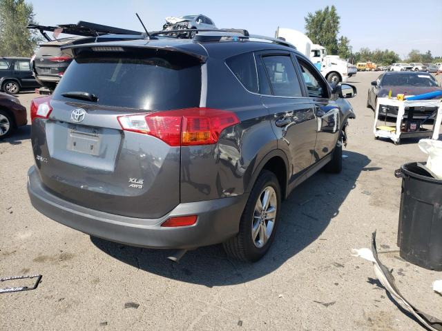 Photo 4 from auction – 2015 TOYOTA RAV4 XLE with VIN JTMRFREV6FD170881