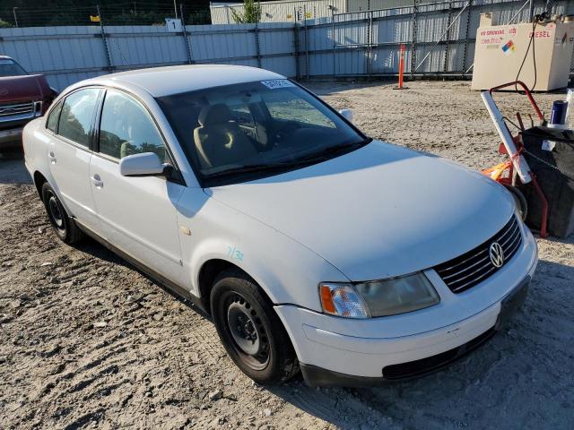 VOLKSWAGEN PASSAT GLS 2001 with VIN WVWAC63B71P010996 - Photo from auction