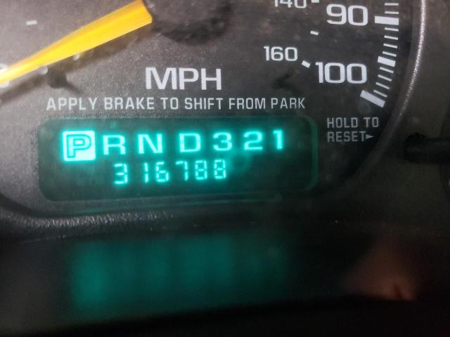 Photo 8 from auction – 2001 CHEVROLET SILVERADO with VIN 2GCEC19V511226834