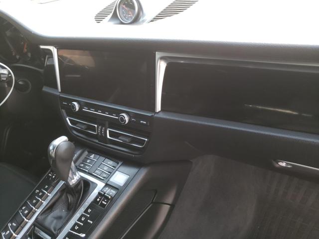 Photo 9 from auction – 2020 PORSCHE MACAN with VIN WP1AA2A51LLB08457
