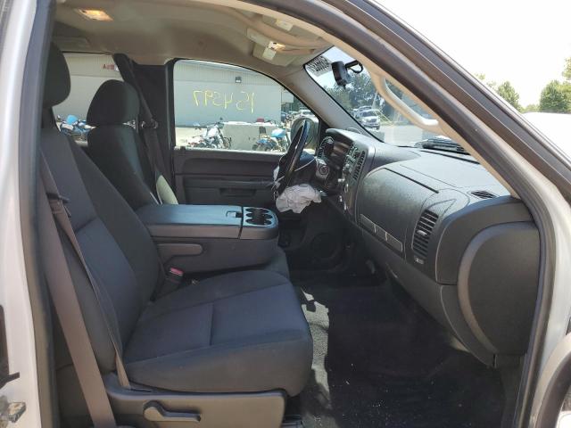 Photo 5 from auction – 2013 CHEVROLET SILVERADO with VIN 1GCRKSE76DZ136377