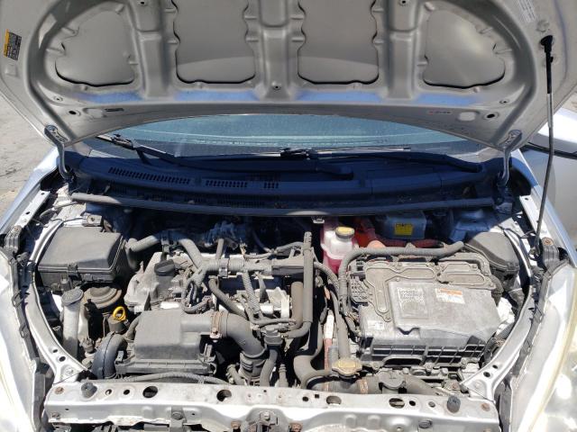 Photo 7 from auction – 2012 TOYOTA PRIUS C with VIN JTDKDTB35C1520327