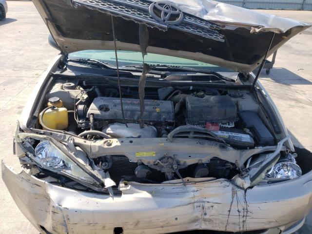 Photo 7 from auction – 2004 TOYOTA CAMRY LE with VIN JTDBE32K940270747