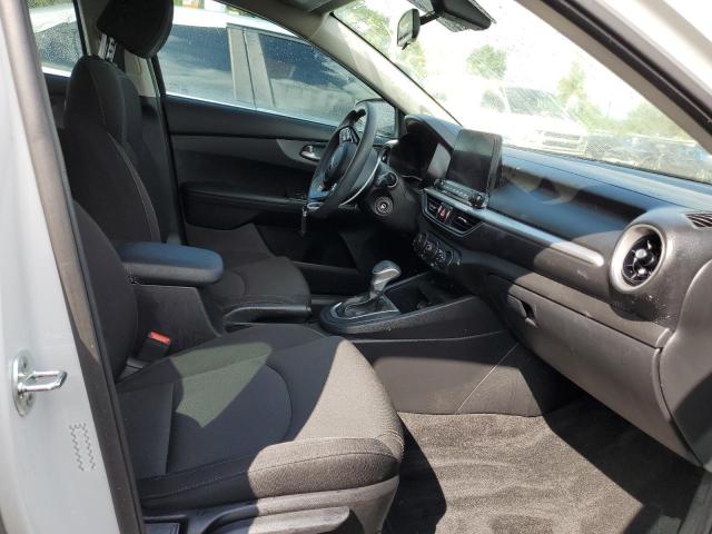 Photo 5 from auction – 2021 KIA FORTE FE with VIN 3KPF24AD7ME328073