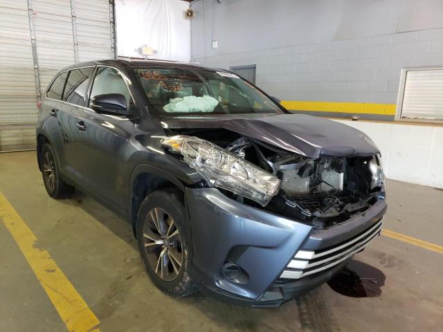 TOYOTA HIGHLANDER 2019 with VIN 5TDBZRFHXKS960376 - Photo from auction
