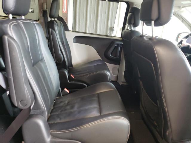 Photo 6 from auction – 2016 CHRYSLER TOWN & COU with VIN 2C4RC1BG2GR246787