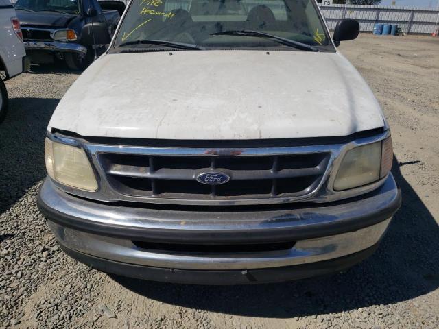 Photo 9 from auction – 1998 FORD F-250 with VIN 2FTRF2767WCA12045