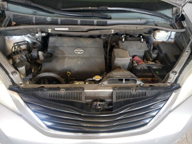 Photo 7 from auction – 2013 TOYOTA SIENNA LE with VIN 5TDKK3DC3DS356017