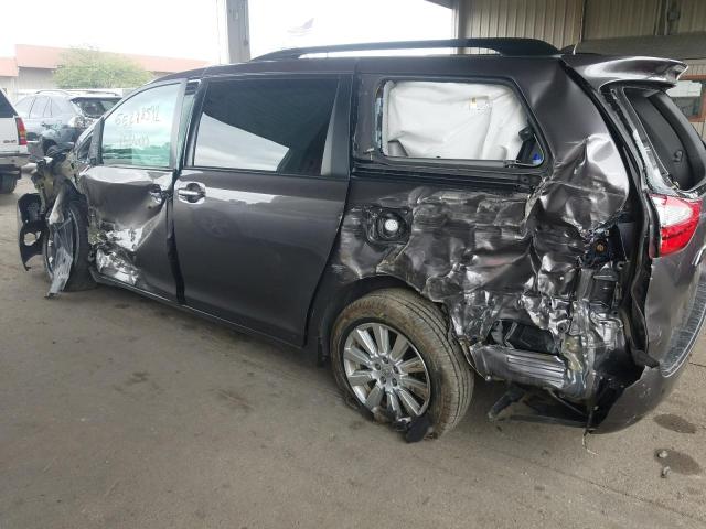 Photo 9 from auction – 2017 TOYOTA SIENNA XLE with VIN 5TDYZ3DC6HS848519