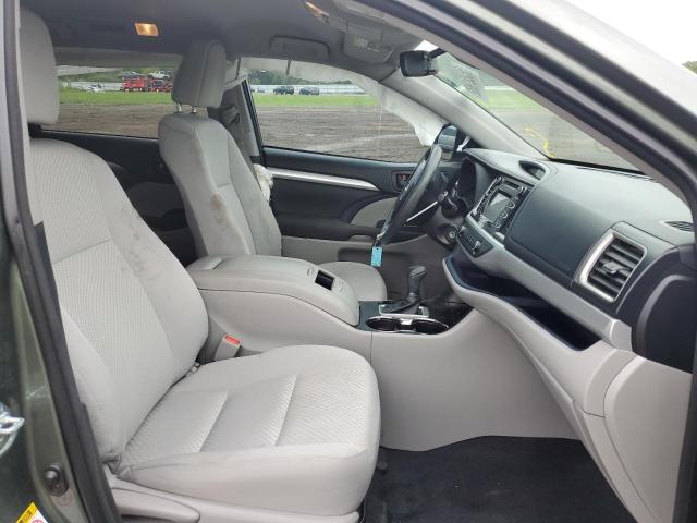 Photo 5 from auction – 2017 TOYOTA HIGHLANDER with VIN 5TDZARFH1HS031823