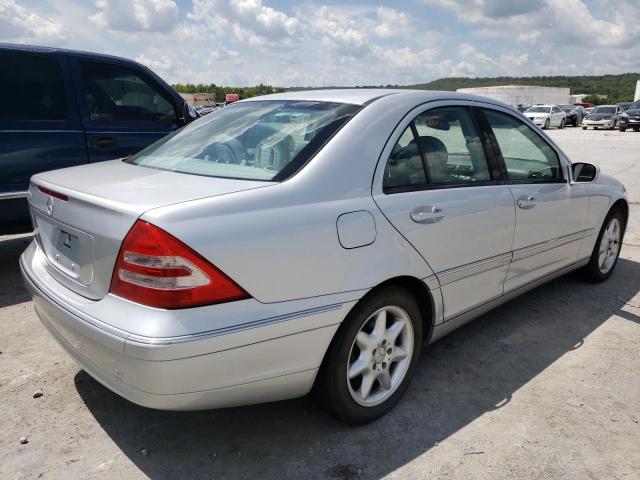 Photo 4 from auction – 2003 MERCEDES-BENZ C 240 with VIN WDBRF61J13F413271
