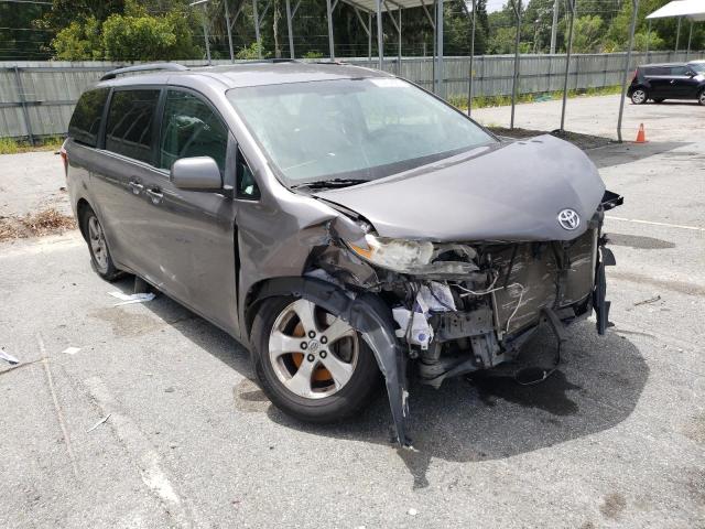 Photo 1 from auction – 2016 TOYOTA SIENNA LE with VIN 5TDKK3DC3GS725124