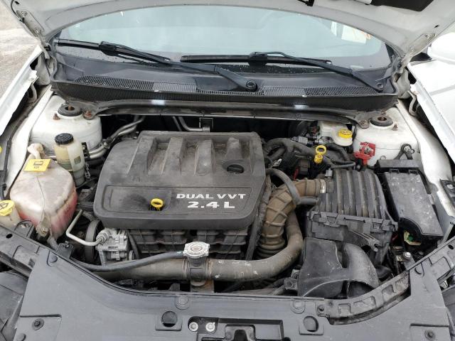 Photo 7 from auction – 2014 CHRYSLER 200 LX with VIN 1C3CCBAB7EN125141