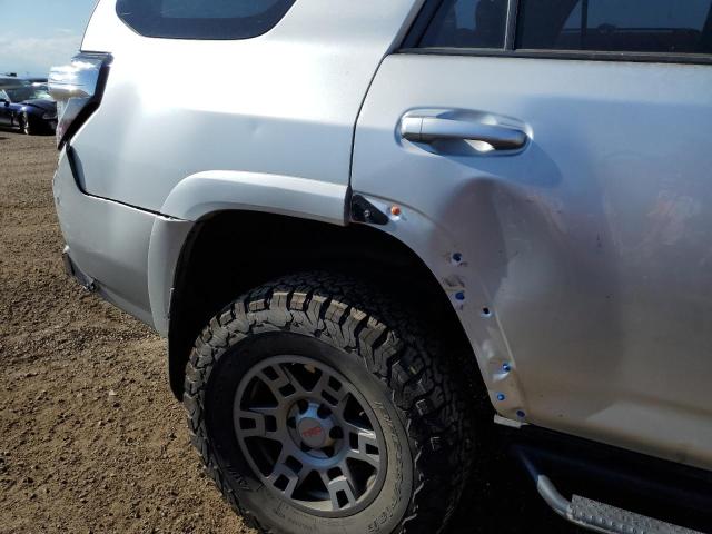 Photo 9 from auction – 2016 TOYOTA 4RUNNER SR with VIN JTEBU5JR2G5341657