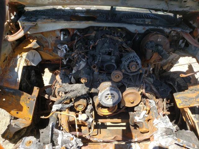 Photo 7 from auction – 2004 CHEVROLET silverado with VIN 2GCEK19T041287742