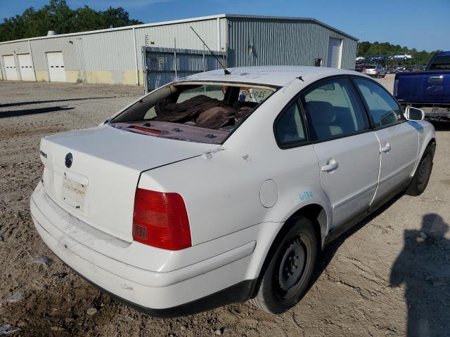 Photo 4 from auction – 2001 VOLKSWAGEN PASSAT GLS with VIN WVWAC63B71P010996