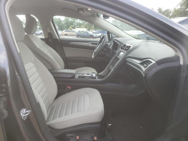 Photo 5 from auction – 2019 FORD FUSION S with VIN 3FA6P0G72KR162908