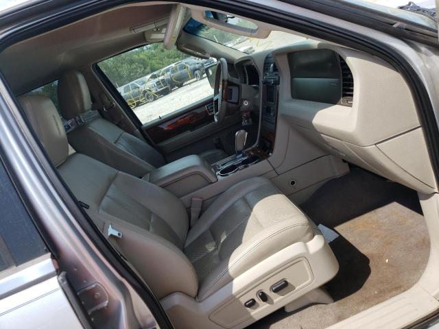 Photo 5 from auction – 2012 LINCOLN NAVIGATOR with VIN 5LMJJ2H53CEL08552