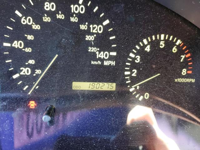 Photo 8 from auction – 2002 LEXUS RX 300 with VIN JTJHF10U320285903
