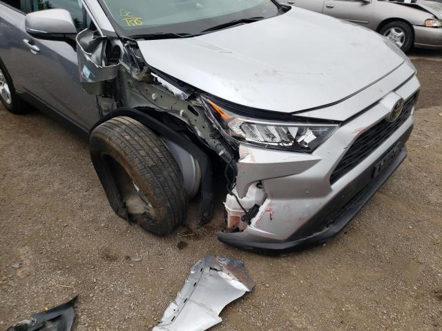 Photo 9 from auction – 2021 TOYOTA RAV4 XLE with VIN 2T3R1RFV4MC151616