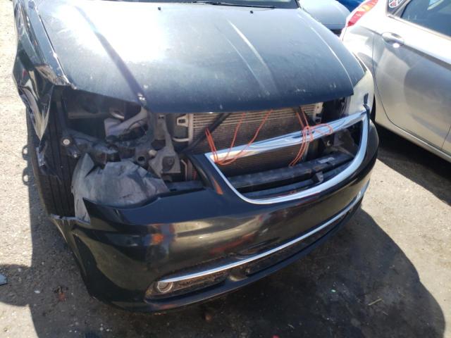 Photo 9 from auction – 2014 CHRYSLER TOWN & COU with VIN 2C4RC1BG0ER460738