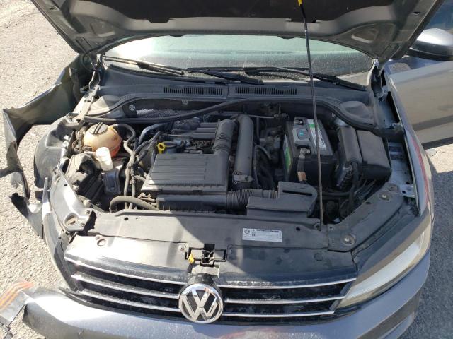 Photo 7 from auction – 2017 VOLKSWAGEN JETTA S with VIN 3VW2B7AJ5HM399299