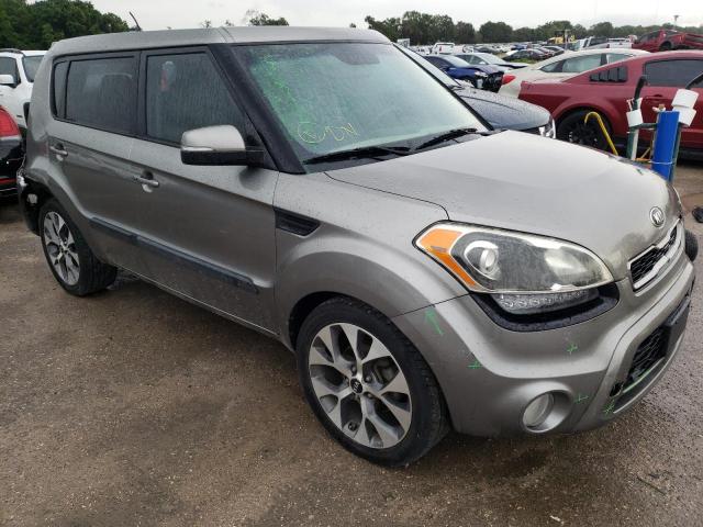 KIA SOUL + 2013 z numerem VIN KNDJT2A61D7593228 - Zdjęcie z aukcji