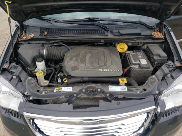 Photo 7 from auction – 2016 CHRYSLER TOWN & COU with VIN 2C4RC1BG8GR239651