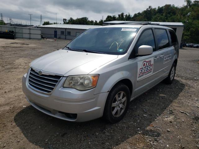 Photo 2 from auction – 2010 CHRYSLER TOWN & COU with VIN 2A4RR5D18AR461283