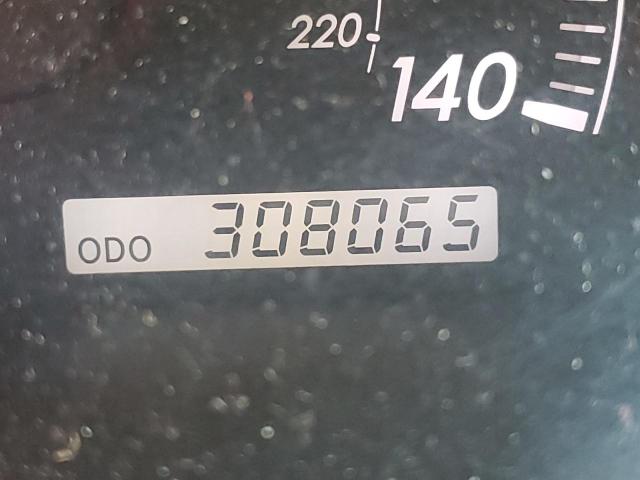 Photo 8 from auction – 2005 TOYOTA CAMRY LE with VIN 4T1BE32K95U580404
