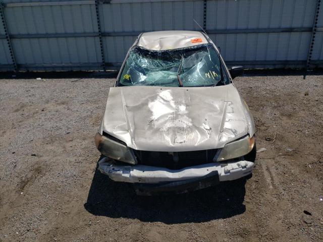 Photo 9 from auction – 2001 MAZDA PROTEGE DX with VIN JM1BJ222810440601
