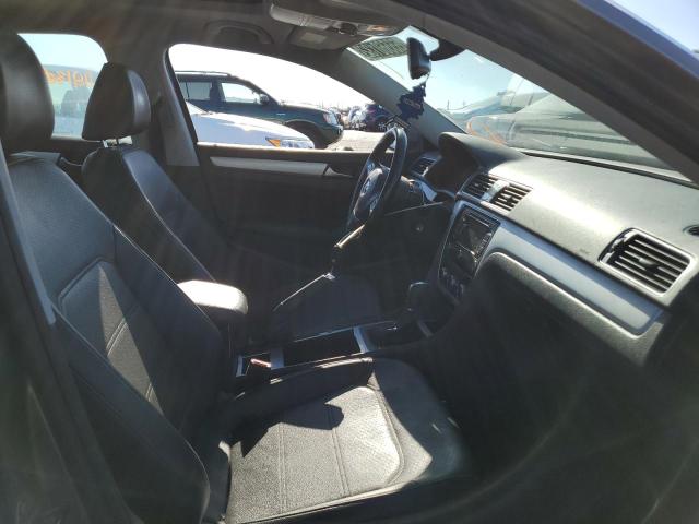Photo 5 from auction – 2012 VOLKSWAGEN PASSAT SE with VIN 1VWBP7A32CC057757