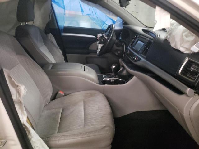 Photo 5 from auction – 2015 TOYOTA HIGHLANDER with VIN 5TDBKRFH1FS095775