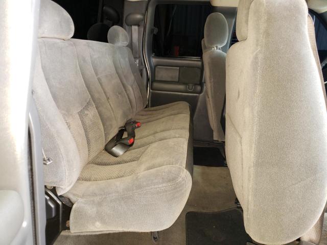 Photo 6 from auction – 2004 CHEVROLET SILVERADO with VIN 2GCEC19V041403844